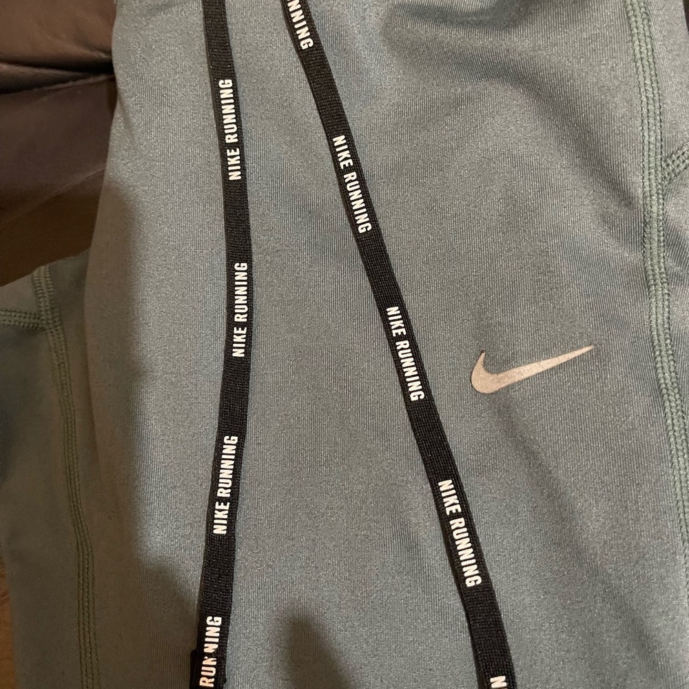 Nike Running greenish Teal SMALL, so soft , comfy cropped - Picture 7 of 13
